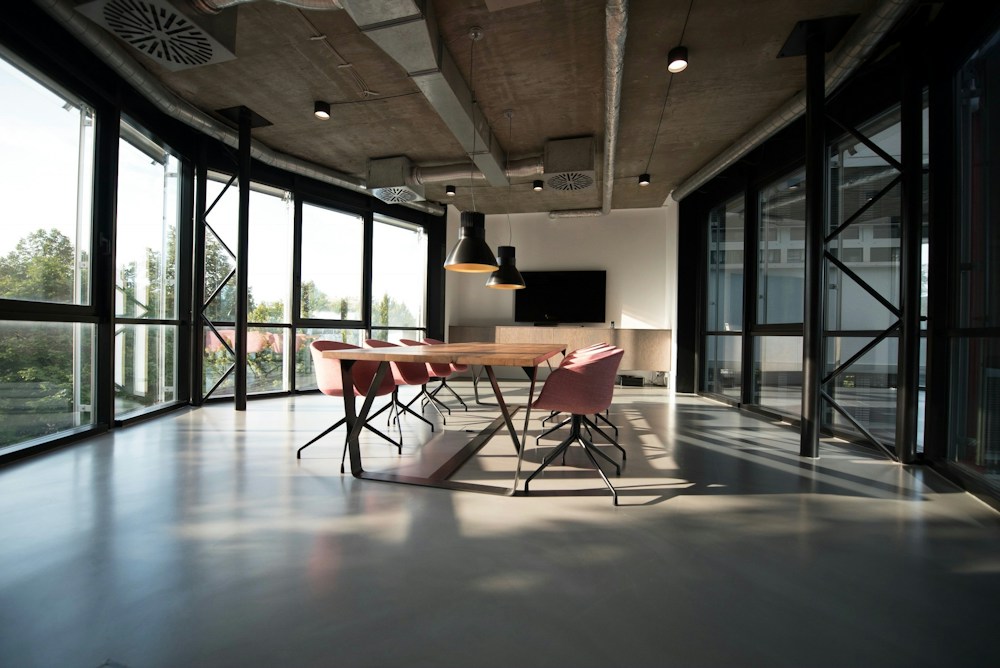 Architecture reflecting structure and organization